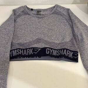 Gym shark long sleeve crop top